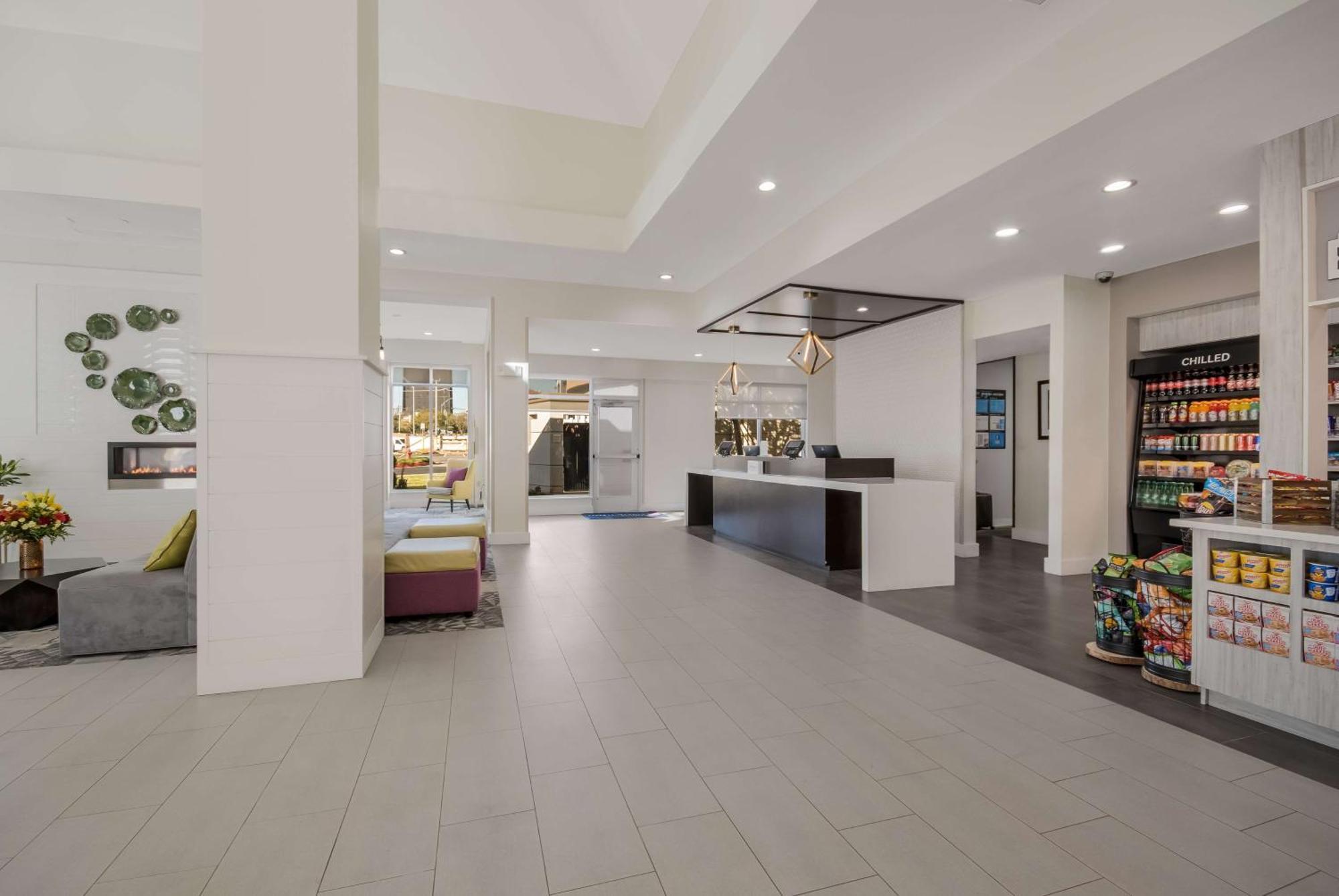 Hilton Garden Midtown